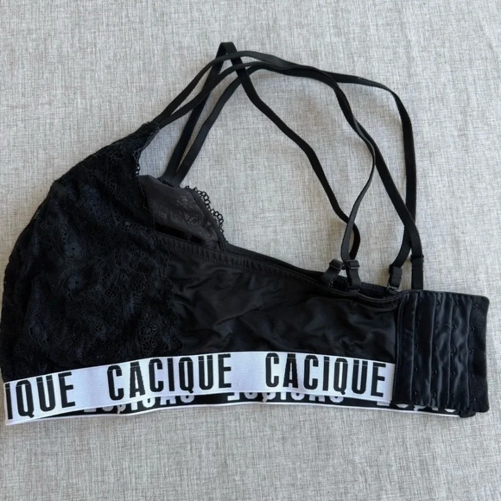 Cacique‎ Black strappy Lace Bralette wireless size 14/16